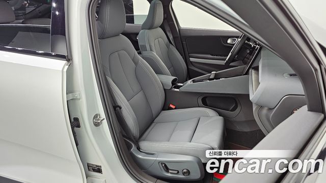 Polestar Polestar 2 2023 — photo 16