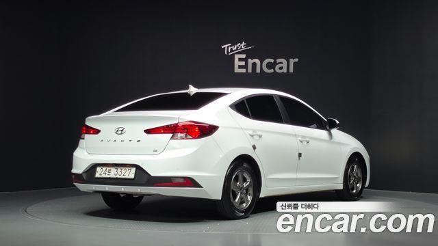 Hyundai AVANTE 2019 — photo 2