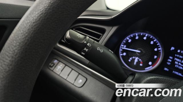 Hyundai AVANTE 2019 — photo 17