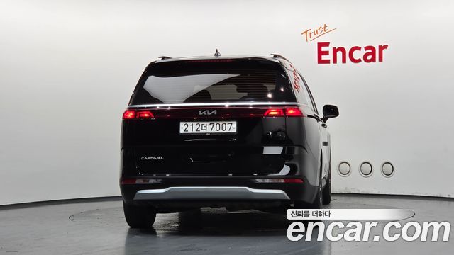 Kia Canival 2022 — photo 4