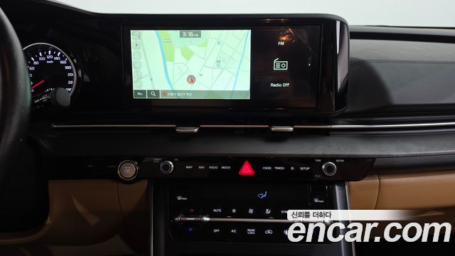 Kia Canival 2022 — photo 14
