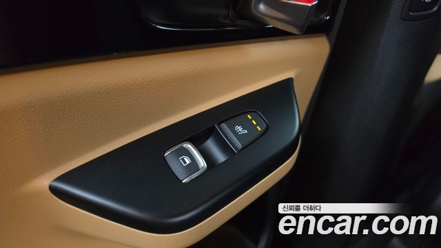 Kia Canival 2022 — photo 19
