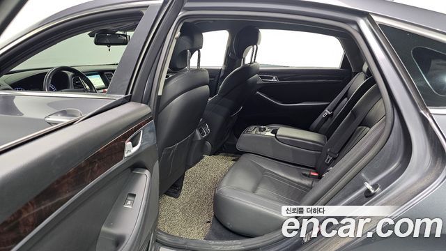 Hyundai Genesis 2016 — photo 11
