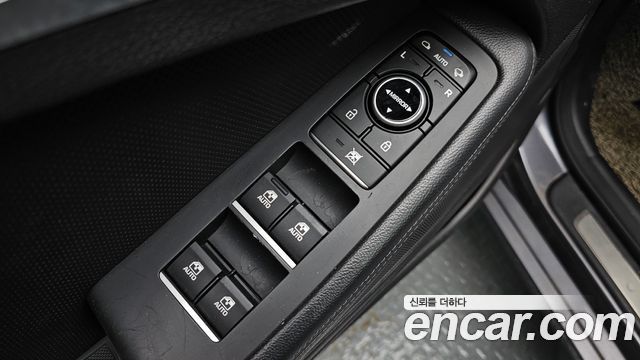 Hyundai Genesis 2016 — photo 13