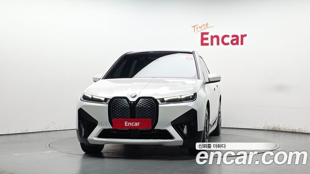 BMW iX 2022 — photo 3