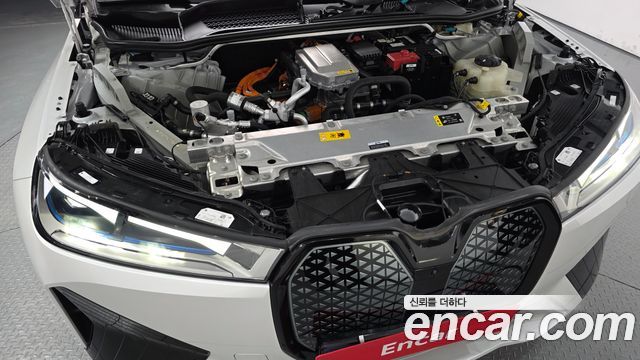 BMW iX 2022 — photo 6