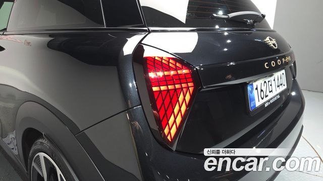 Mini Cooper 2026 — photo 9