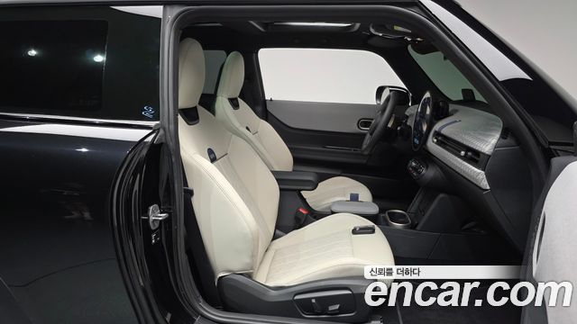 Mini Cooper 2026 — photo 16