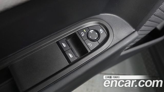 Mini Cooper 2026 — photo 30