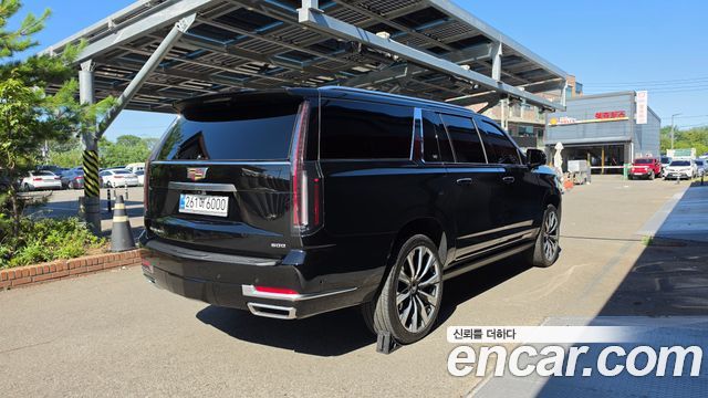 Cadillac Escalade 2026 — photo 2