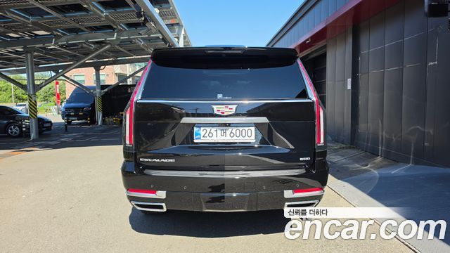 Cadillac Escalade 2026 — photo 4