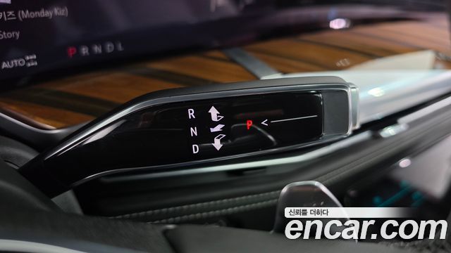 Cadillac Escalade 2026 — photo 12