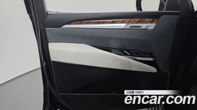 Cadillac Escalade 2026 — photo 14