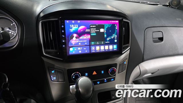Hyundai Starex 2019 — photo 15