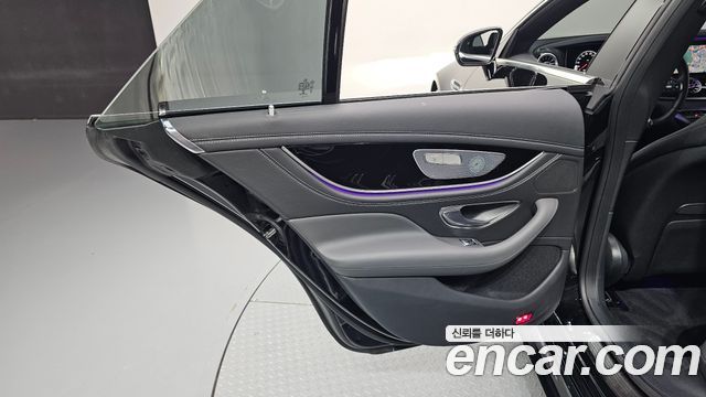 Mercedes-Benz AMG GT 2020 — photo 15