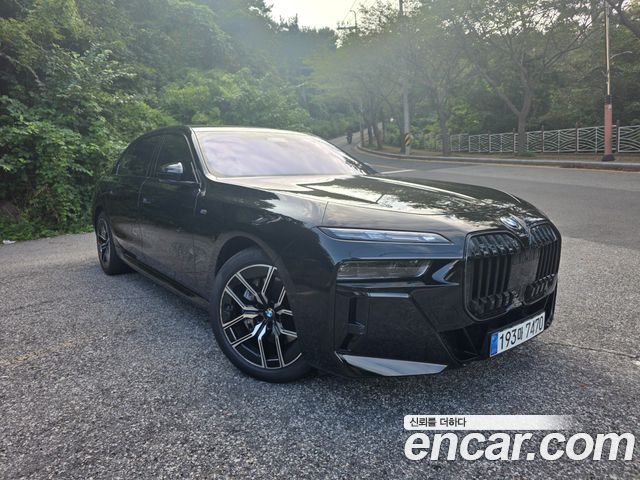 BMW 7-Series 2024 — photo 3