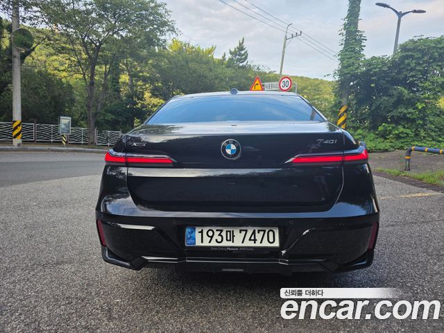 BMW 7-Series 2024 — photo 5
