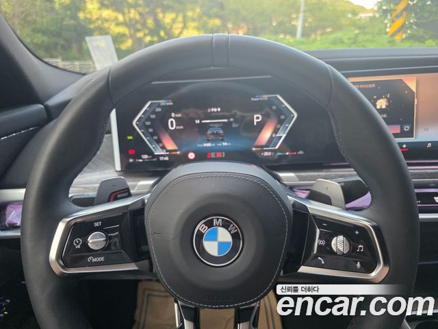 BMW 7-Series 2024 — photo 17