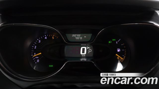 Renault Korea QM3 2015 — photo 11