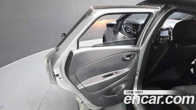 Renault Korea QM3 2015 — photo 15