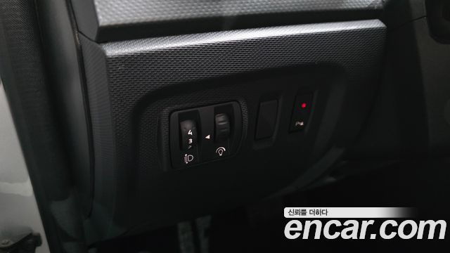 Renault Korea QM3 2015 — photo 27