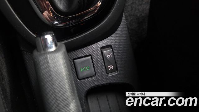 Renault Korea QM3 2015 — photo 34
