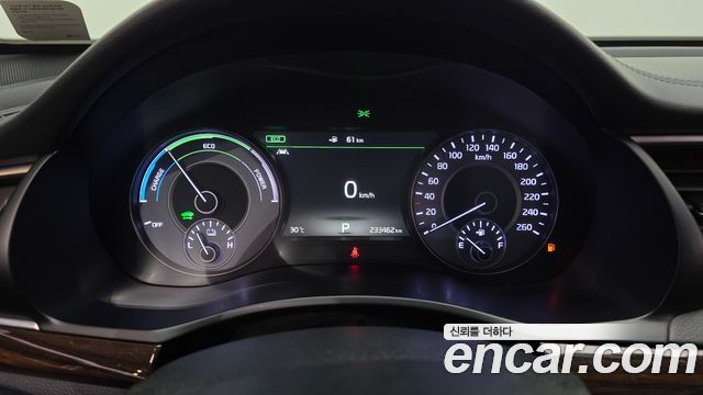 Kia K7 2019 — photo 8