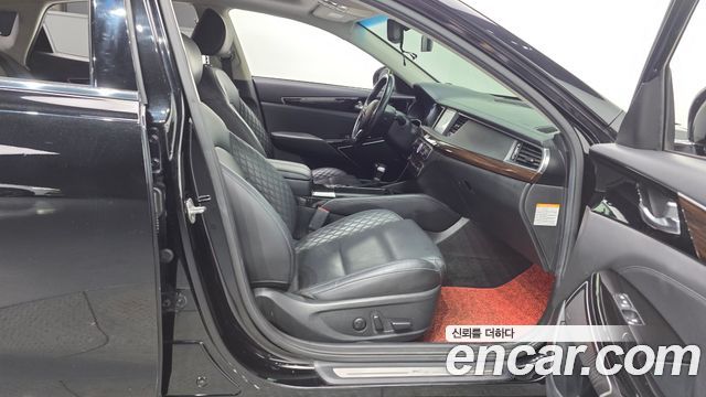 Kia K7 2019 — photo 11
