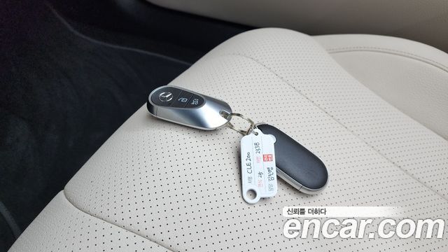 Mercedes-Benz CLE-Class 2025 — photo 28