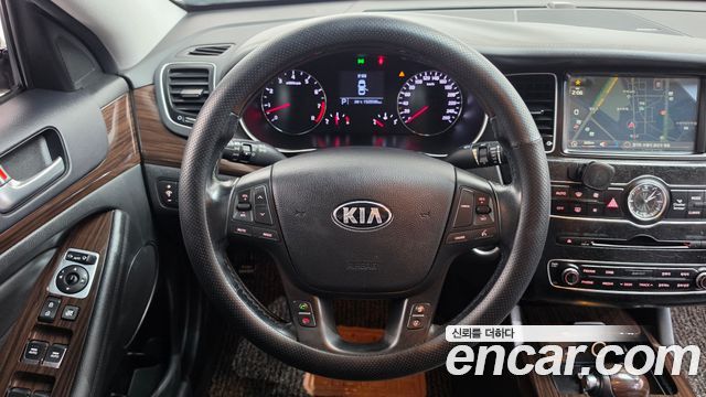 Kia K7 2015 — photo 13