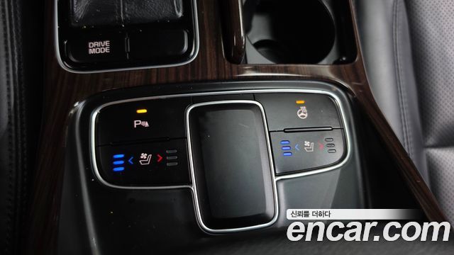 Kia K7 2015 — photo 17