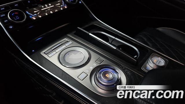 Genesis GV80 2021 — photo 12