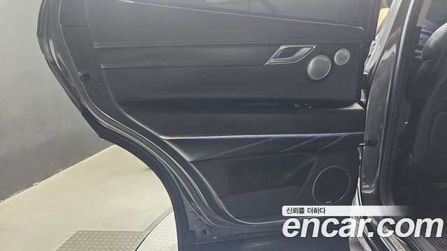 Genesis GV80 2021 — photo 15