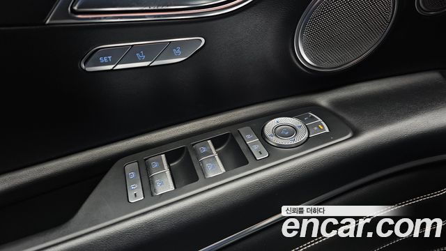 Genesis GV80 2021 — photo 28