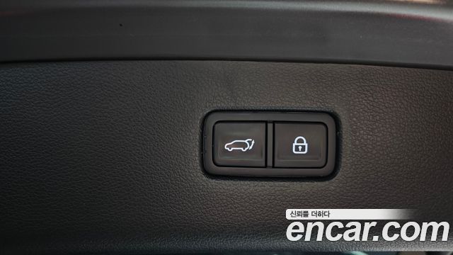 Genesis GV80 2021 — photo 32