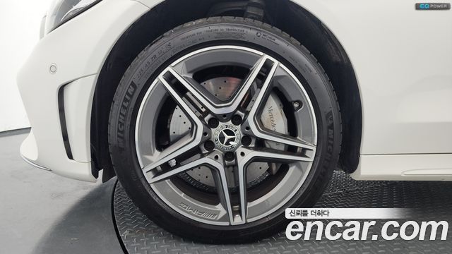 Mercedes-Benz C-Class 2020 — photo 5