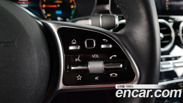 Mercedes-Benz C-Class 2020 — photo 22