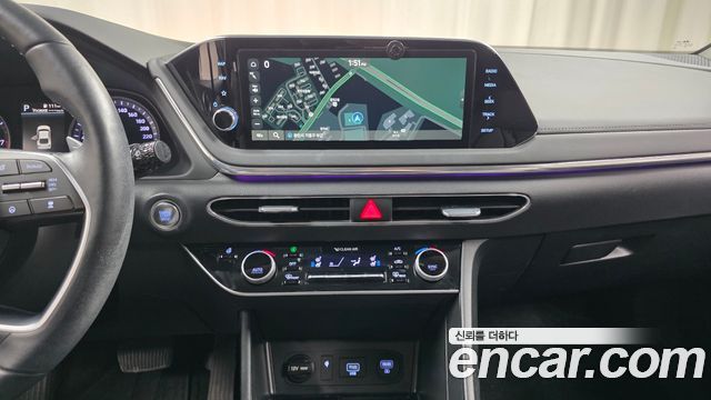 Hyundai Sonata 2022 — photo 19