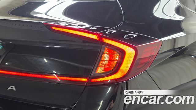Hyundai Sonata 2022 — photo 9
