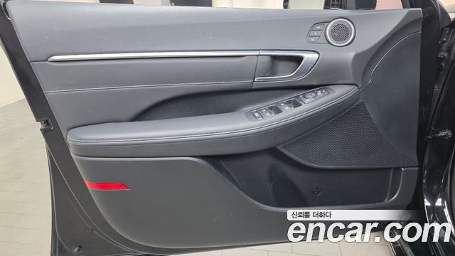 Hyundai Sonata 2022 — photo 14