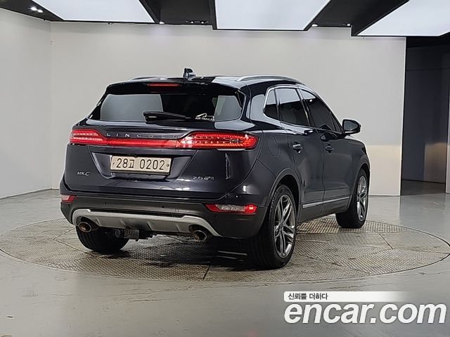 Lincoln MKC 2015 — photo 2