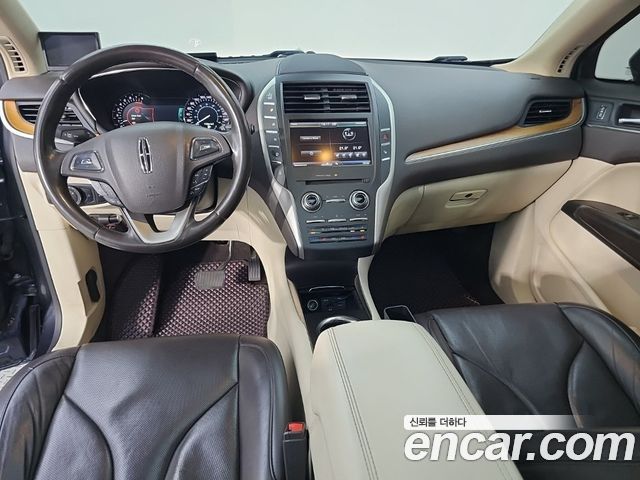 Lincoln MKC 2015 — photo 5