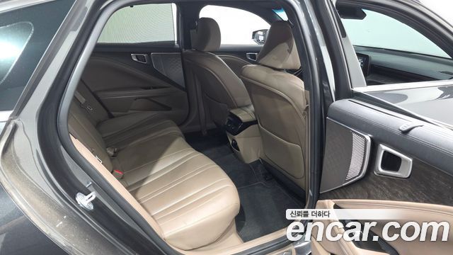 Kia K8 2022 — photo 12