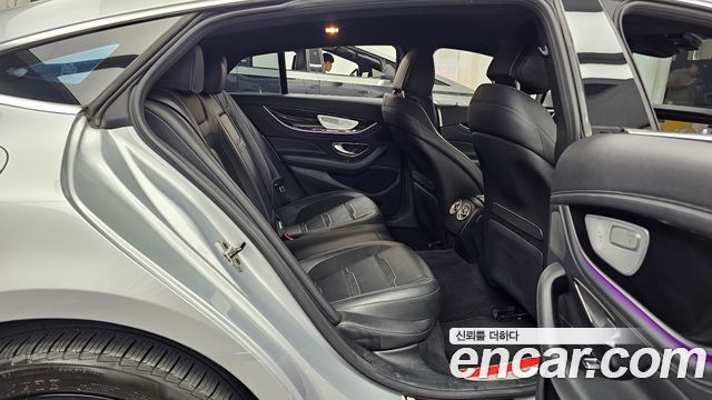 Mercedes-Benz AMG GT 2019 — photo 17