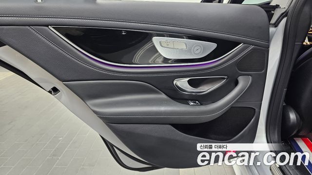 Mercedes-Benz AMG GT 2019 — photo 15