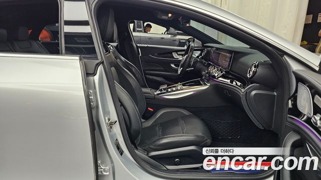 Mercedes-Benz AMG GT 2019 — photo 16