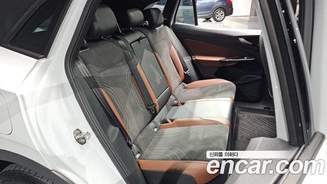 Volkswagen ID.4 2023 — photo 17