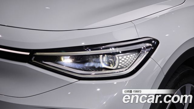 Volkswagen ID.4 2023 — photo 8