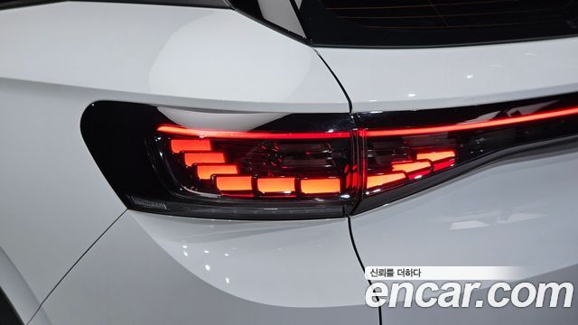 Volkswagen ID.4 2023 — photo 9