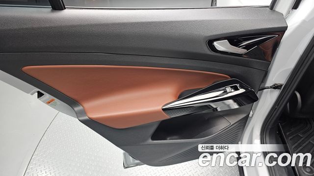 Volkswagen ID.4 2023 — photo 15